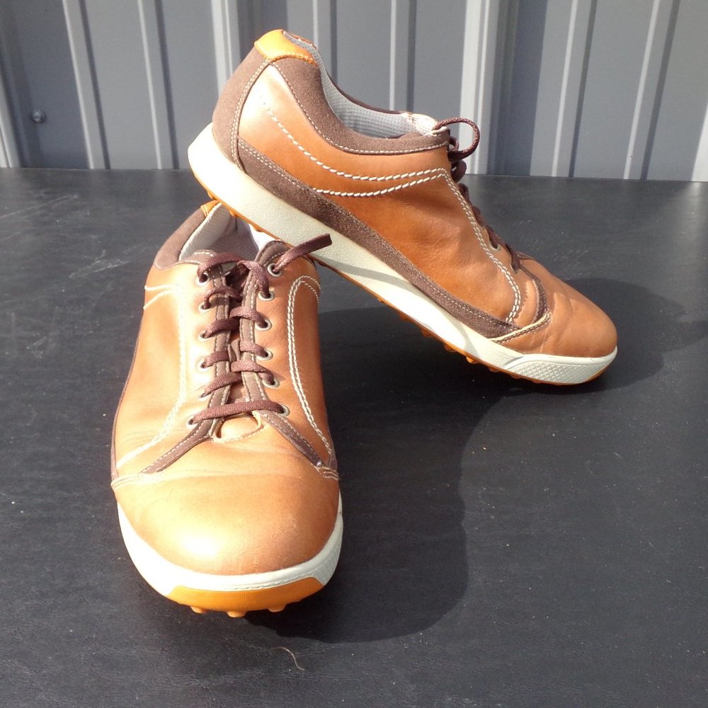 FootJoy Contour Casual Leather Spikeless Golf Shoes - Size 8